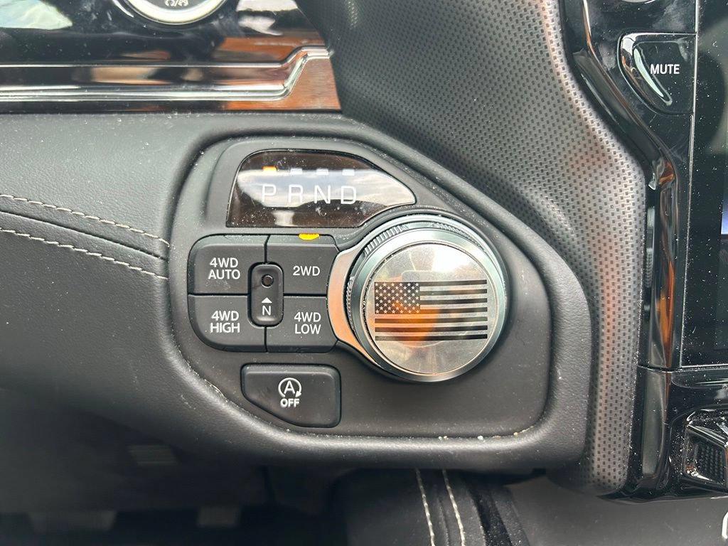 Used 2025 RAM 1500 Limited AWD/4WD image 20