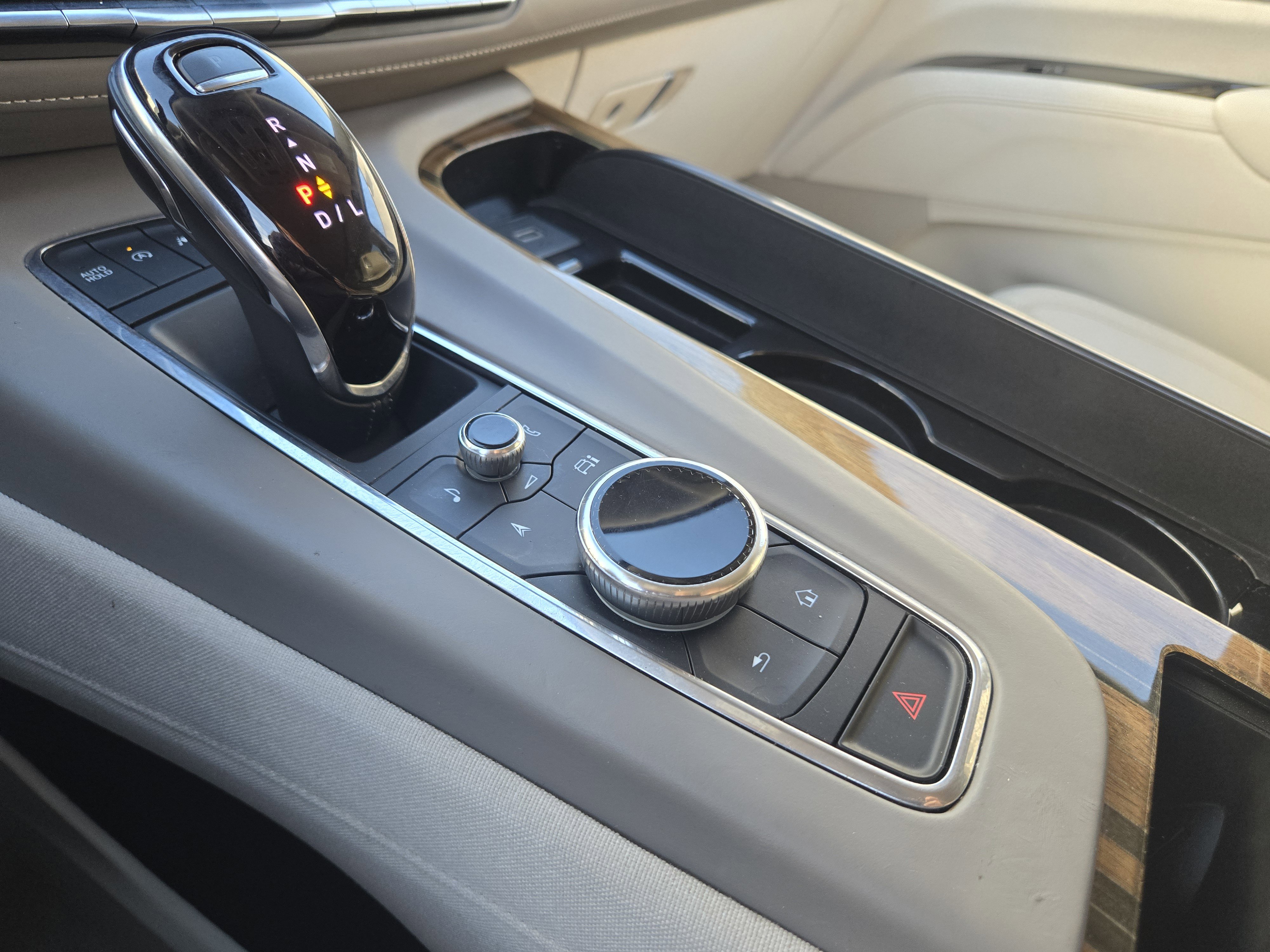 Used 2022 Cadillac Escalade Sport Platinum w/ Heavy-Duty Trailer Package image 23