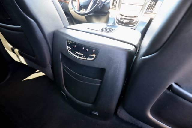 Used 2019 Cadillac Escalade Luxury image 55