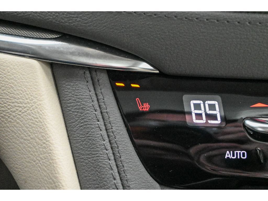 Certified 2021 Cadillac XT5 Premium Luxury image 46