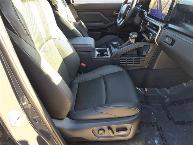 Certified 2025 Toyota 4Runner Limited AWD/4WD image 20