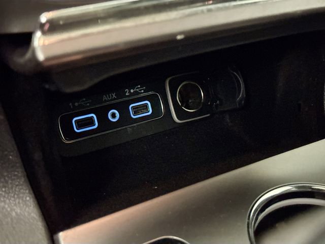 Used 2018 Jeep Grand Cherokee Laredo image 32