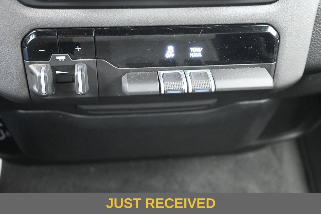 Used 2022 RAM 1500 Big Horn AWD/4WD image 14
