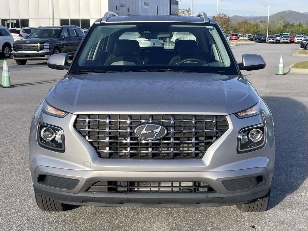 Certified 2024 Hyundai Venue SEL image 23