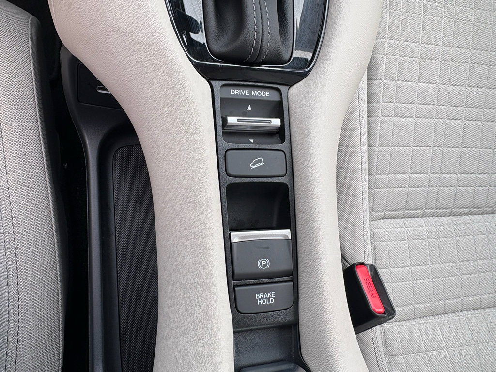 Certified 2025 Honda HR-V LX image 21