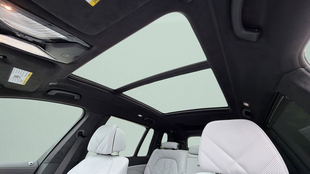 New 2026 BMW X7 xDrive40i image 16