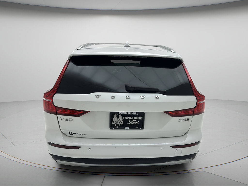 Used 2025 Volvo V60 B5 Cross Country Plus AWD/4WD image 6