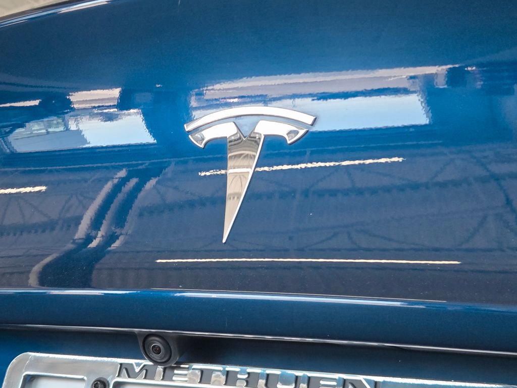 Used 2023 Tesla Model 3 Standard Range image 11