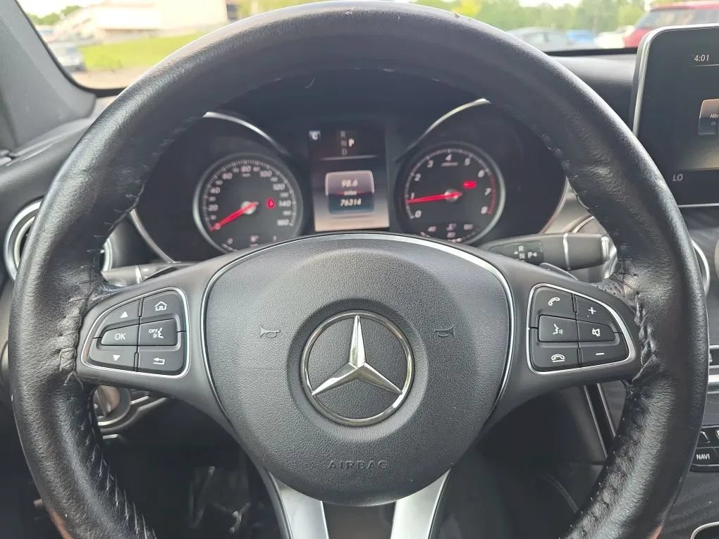 Used 2017 Mercedes-Benz GLC 300 4MATIC image 19