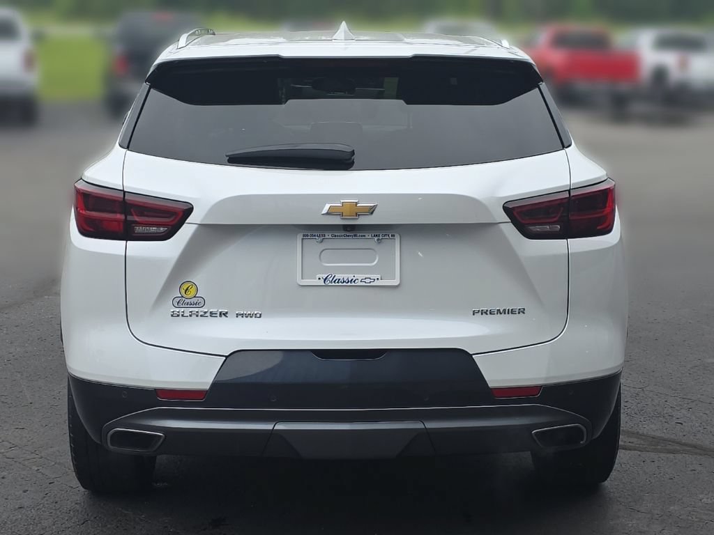 Used 2023 Chevrolet Blazer Premier AWD/4WD image 6