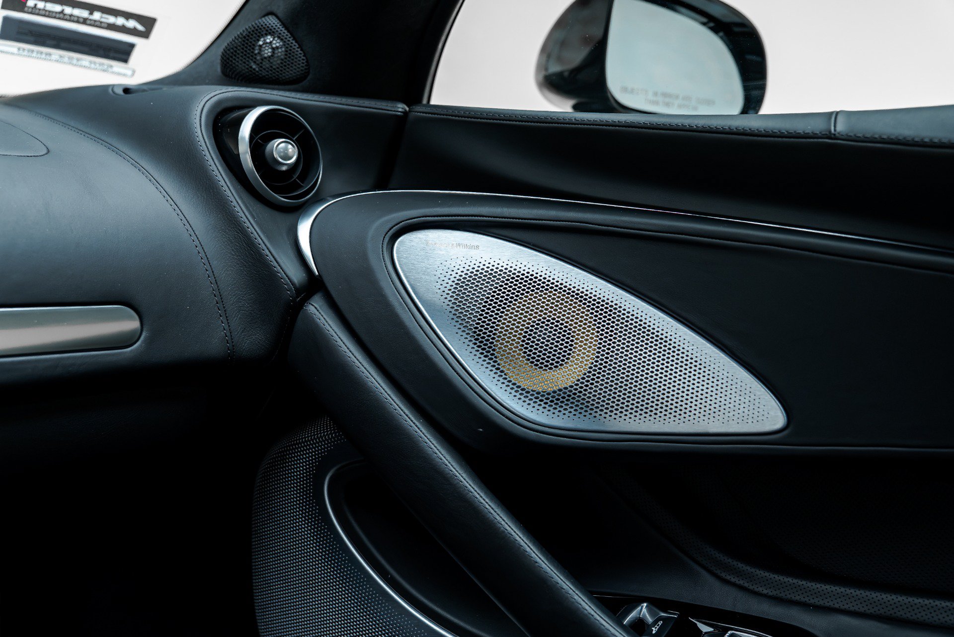 Used 2023 McLaren GT RWD image 46