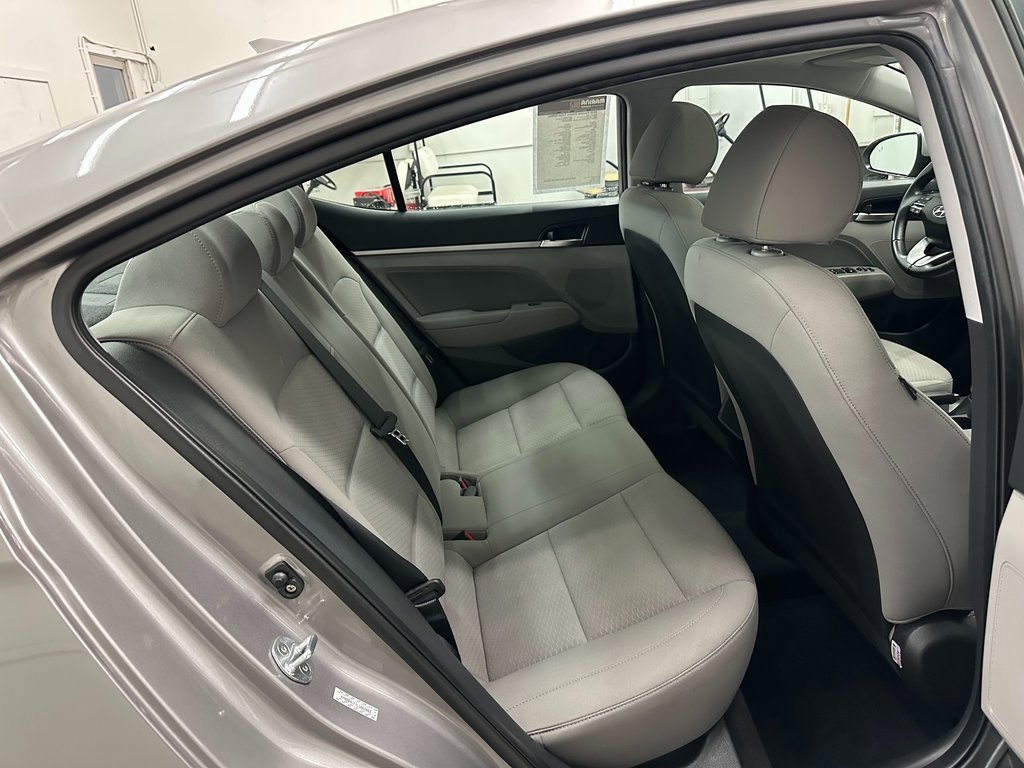 Used 2020 Hyundai Elantra Value Edition image 27