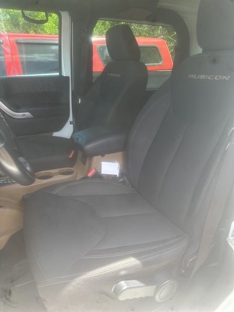 Used 2016 Jeep Wrangler Rubicon w/ Power Convenience Group AWD/4WD image 8