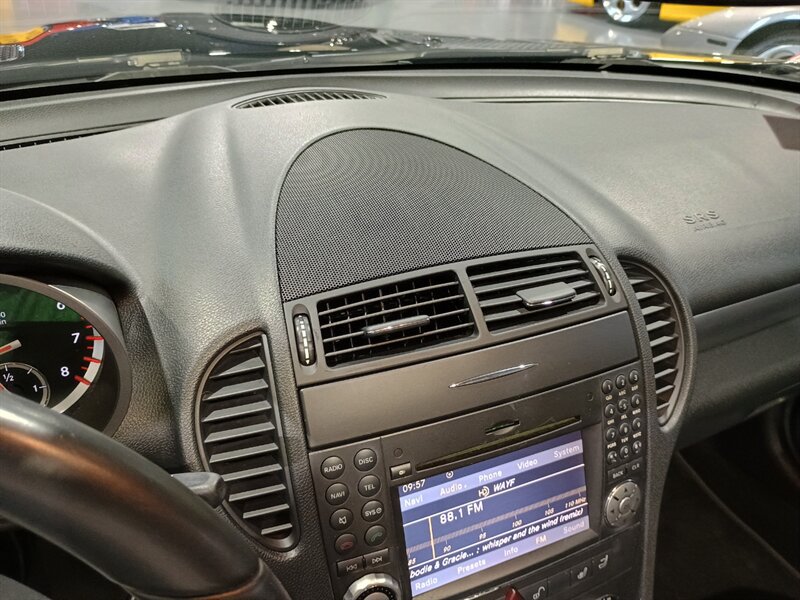 Used 2011 Mercedes-Benz SLK 300 image 27