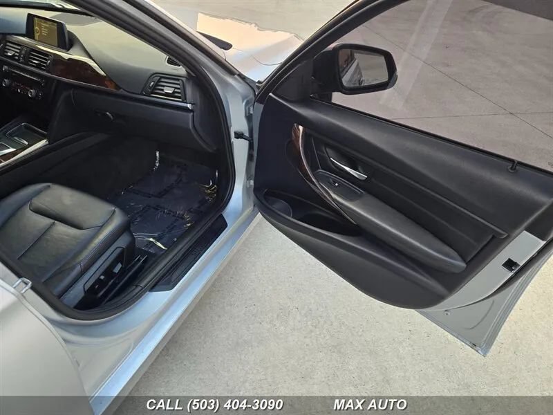 Used 2014 BMW 328i Sedan RWD image 17