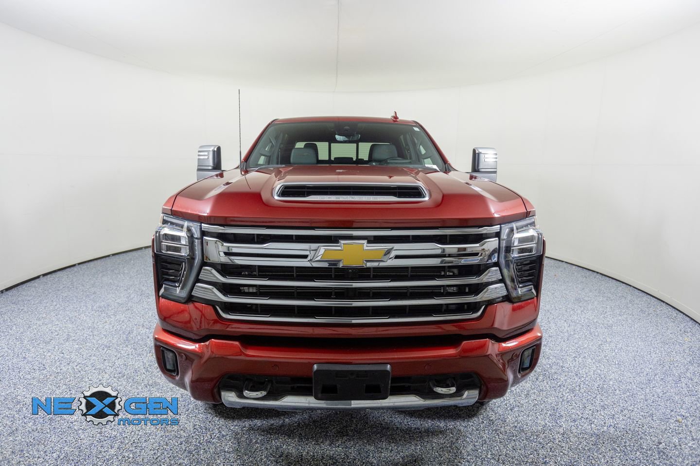 Used 2025 Chevrolet Silverado 2500 High Country w/ Technology Package image 2