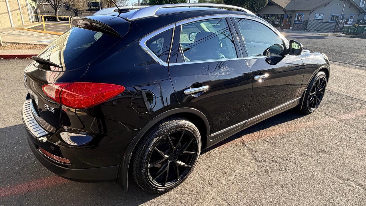 Used 2012 INFINITI EX35 Journey w/ Premium Pkg image 8