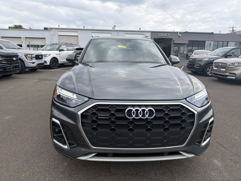 Used 2023 Audi Q5 2.0T Premium w/ Convenience Package AWD/4WD image 8