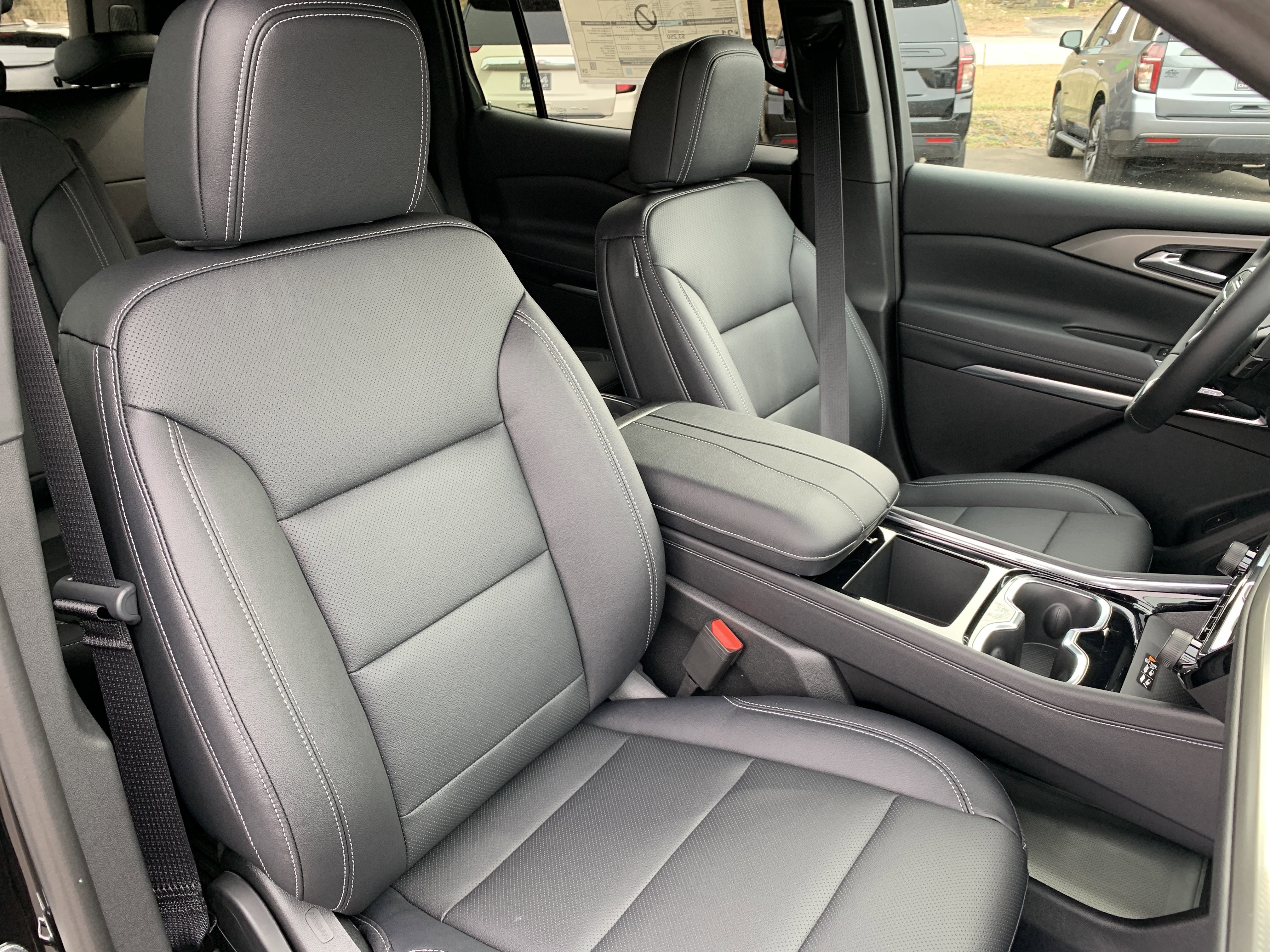 New 2026 Chevrolet Traverse LT w/ Midnight/Sport Edition image 22