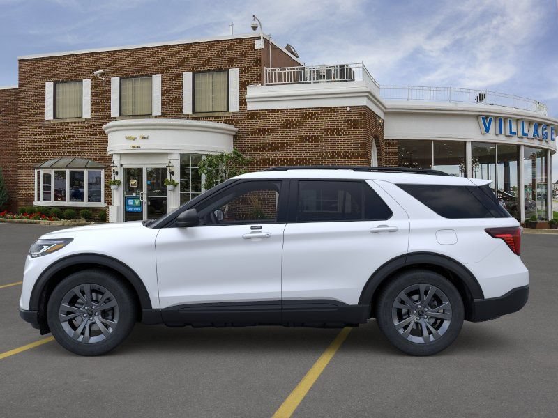 New 2026 Ford Explorer Active AWD/4WD image 3