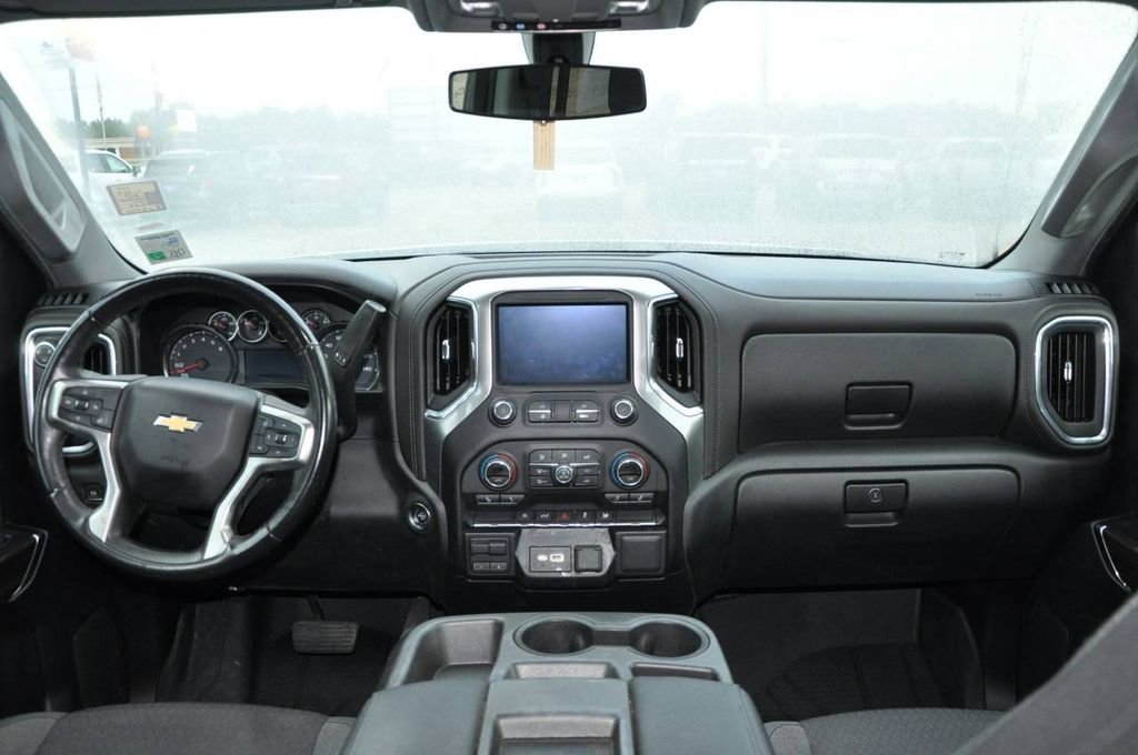 Used 2019 Chevrolet Silverado 1500 LT w/ Texas Edition image 18
