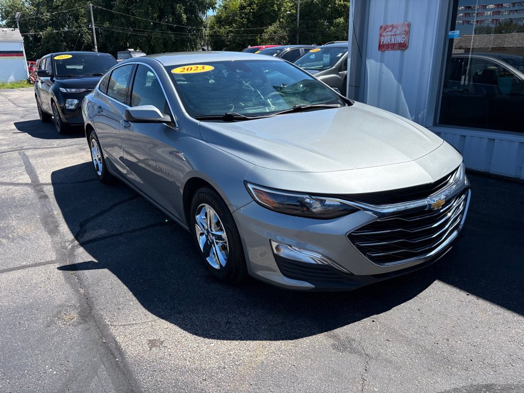Used 2023 Chevrolet Malibu LS w/ Driver Confidence Package FWD image 1