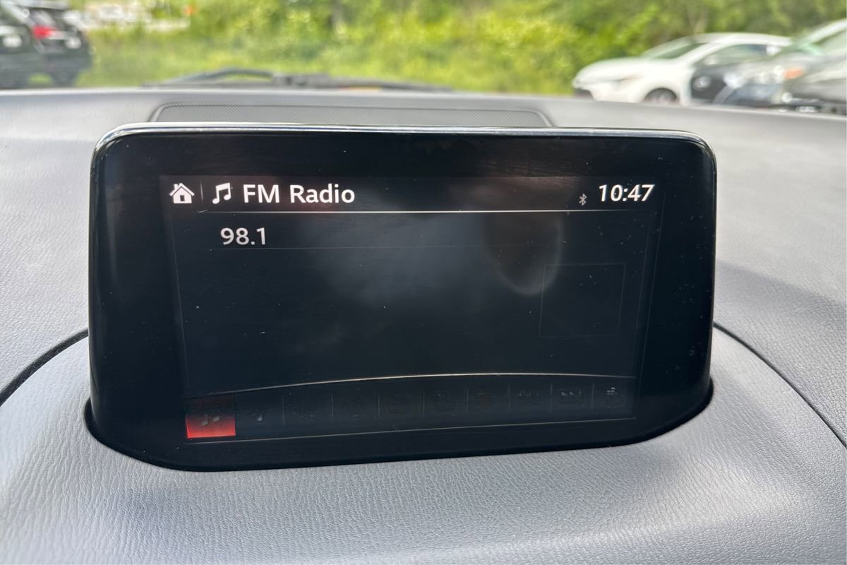 Used 2018 MAZDA MAZDA3 Sport FWD image 11