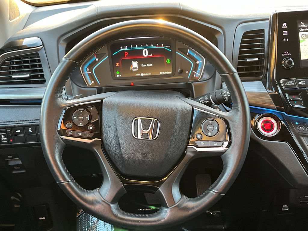 Used 2023 Honda Odyssey Elite image 15