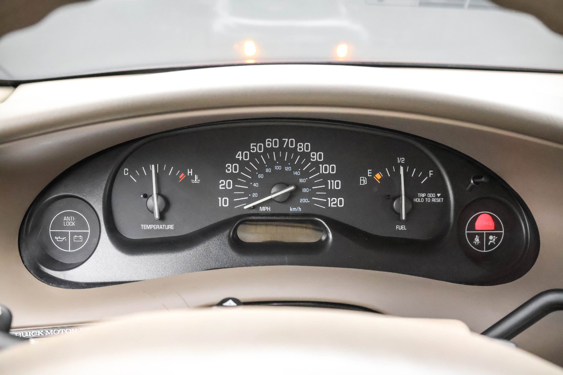 Used 2001 Buick Century Custom w/ Premium Pkg image 11