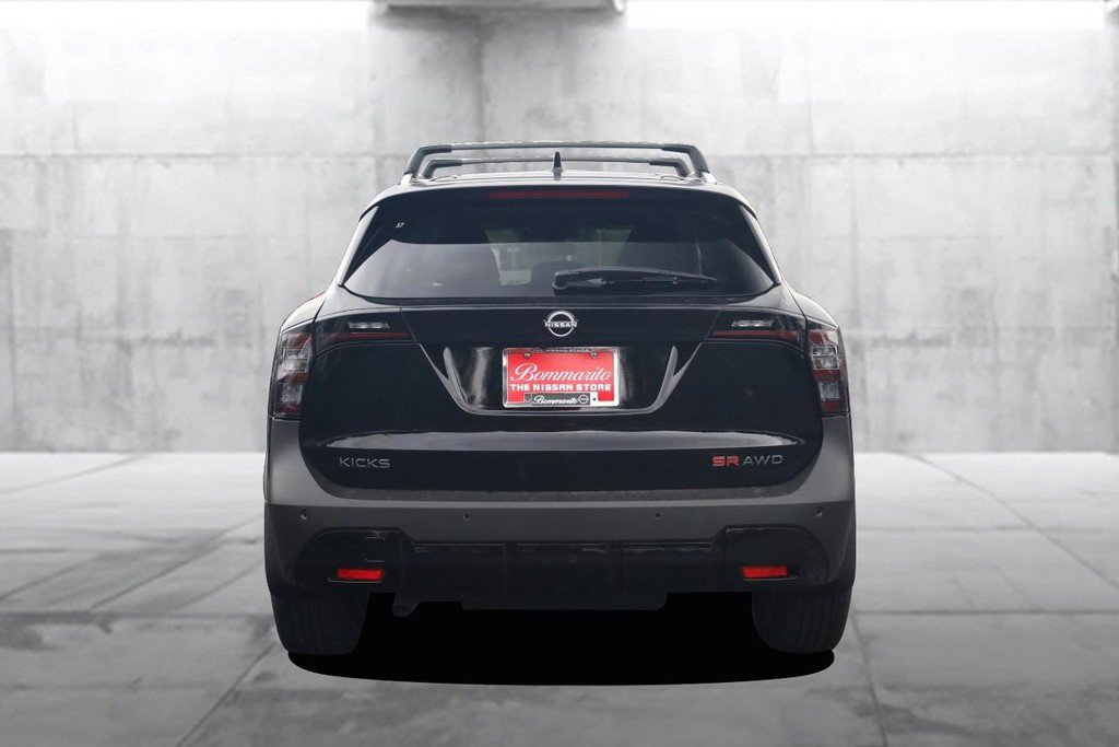 New 2026 Nissan Kicks SR w/ SR Premium Package image 6