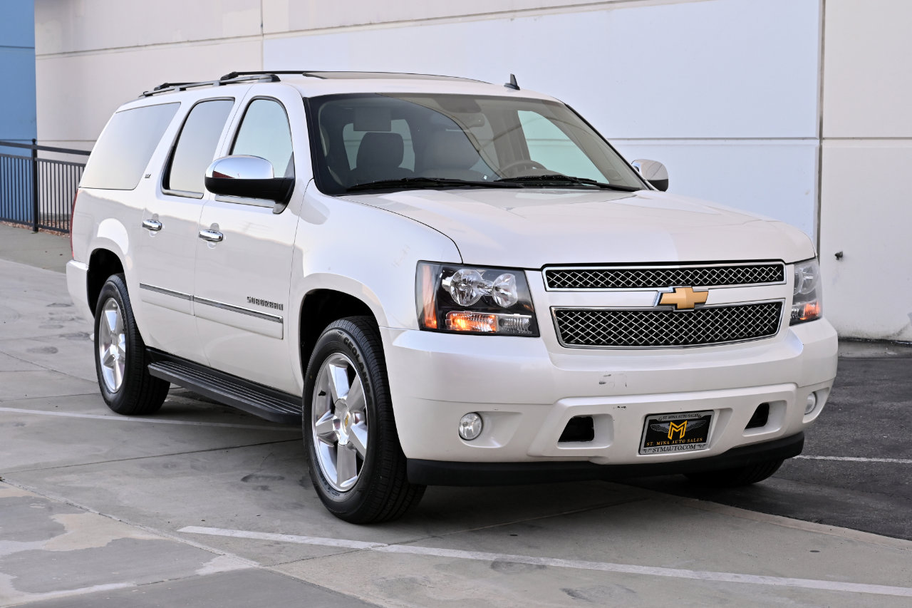Used 2013 Chevrolet Suburban LTZ RWD image 9