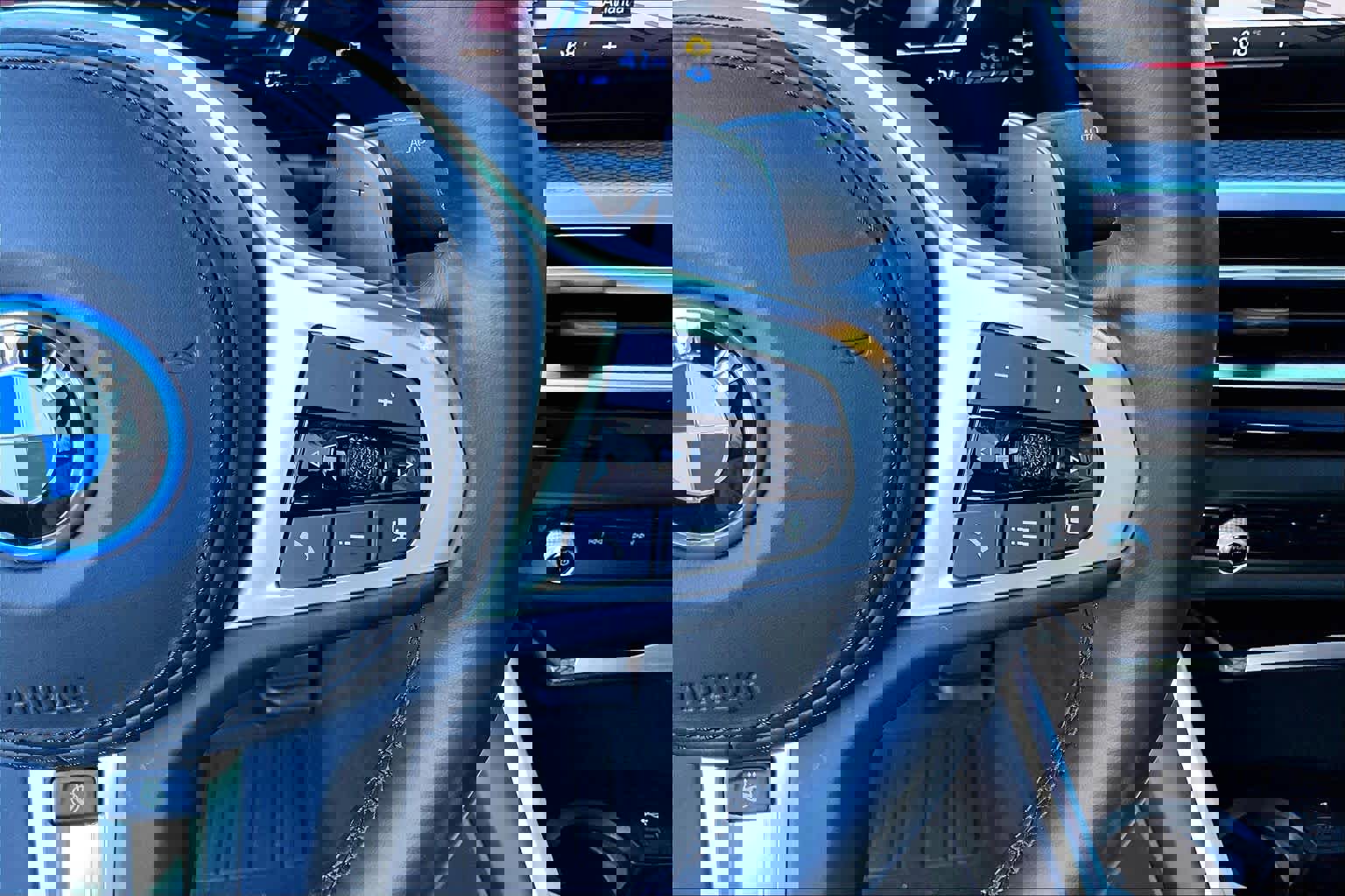 Used 2023 BMW 330e w/ M Sport Package image 23