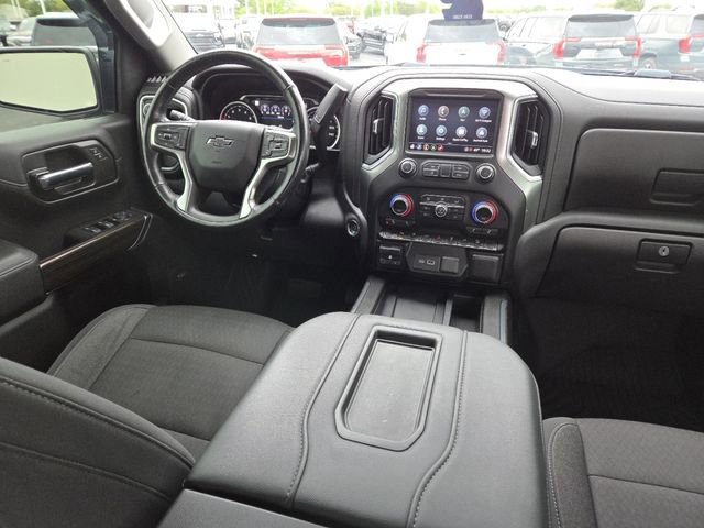 Used 2020 Chevrolet Silverado 1500 LT Trail Boss AWD/4WD image 32