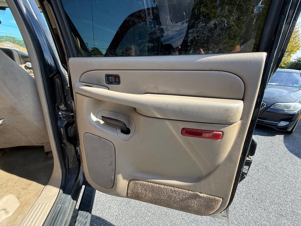 Used 2005 Chevrolet Avalanche LS w/ Chrome Exterior Package image 12