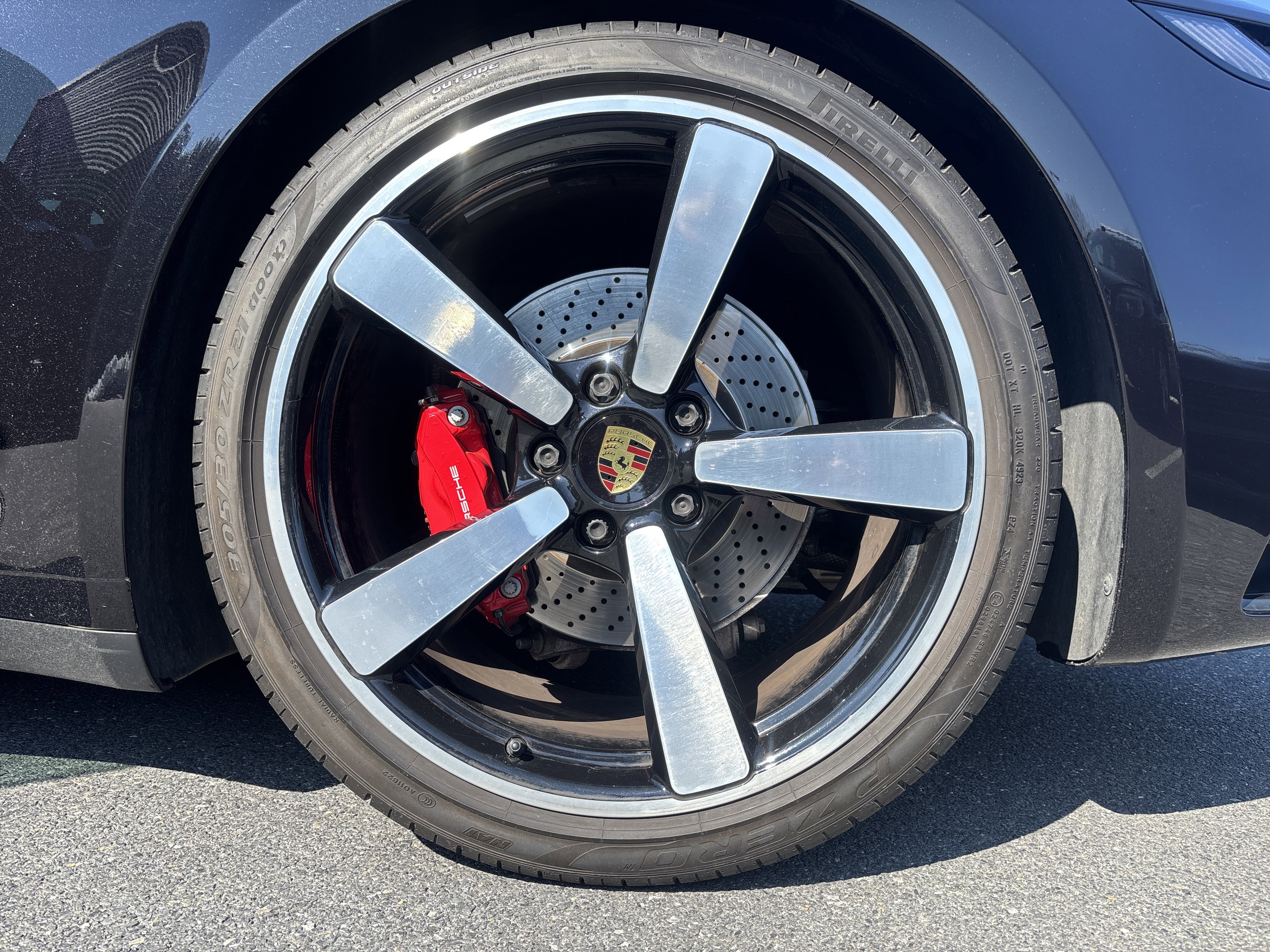 Used 2020 Porsche 911 Carrera 4S w/ Premium Package image 27