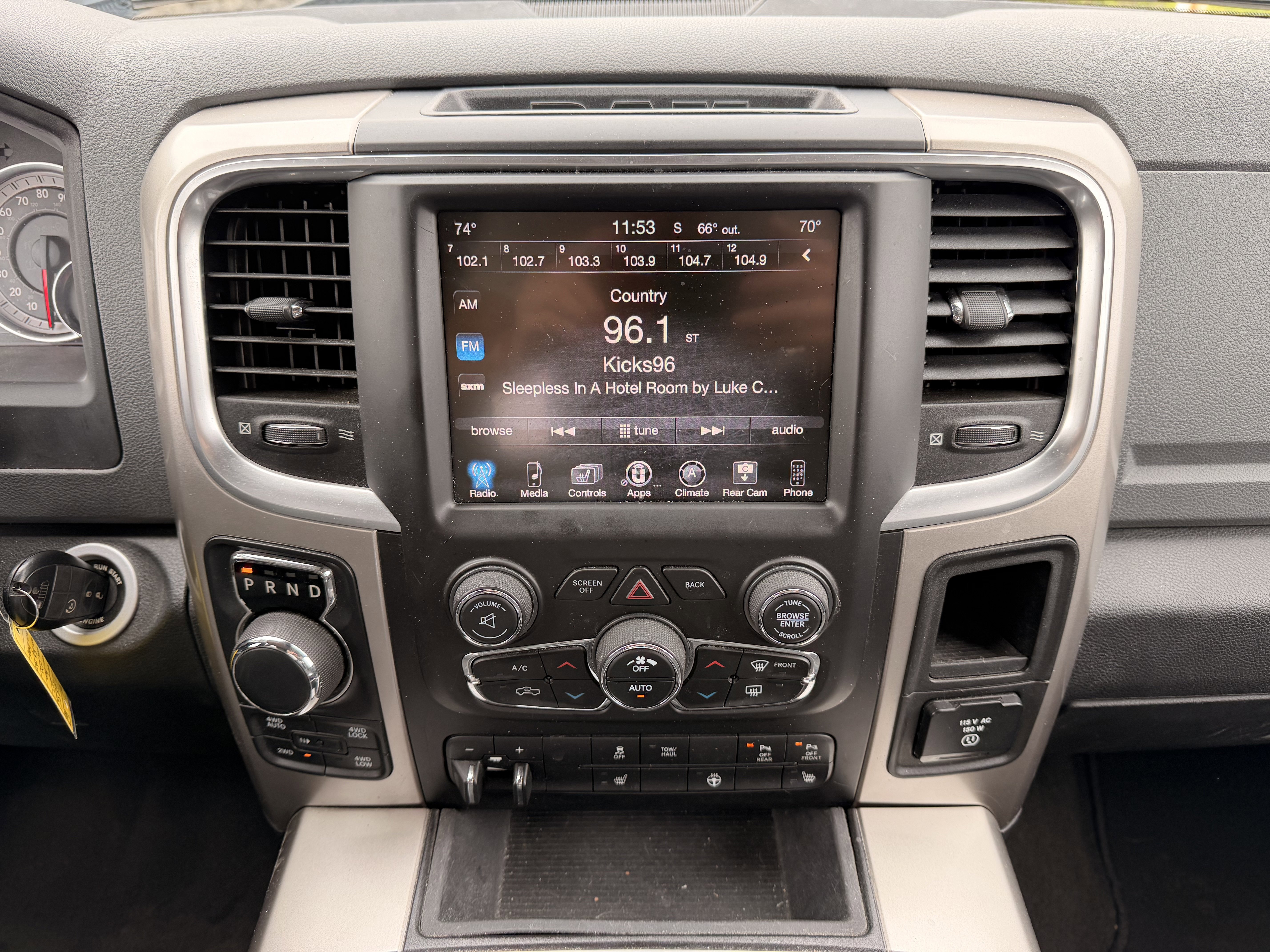Used 2017 RAM 1500 Big Horn AWD/4WD image 18