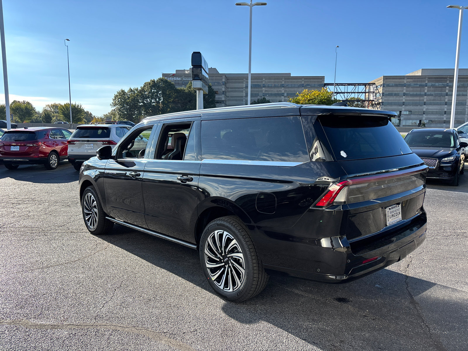 New 2025 Lincoln Navigator L Black Label image 5
