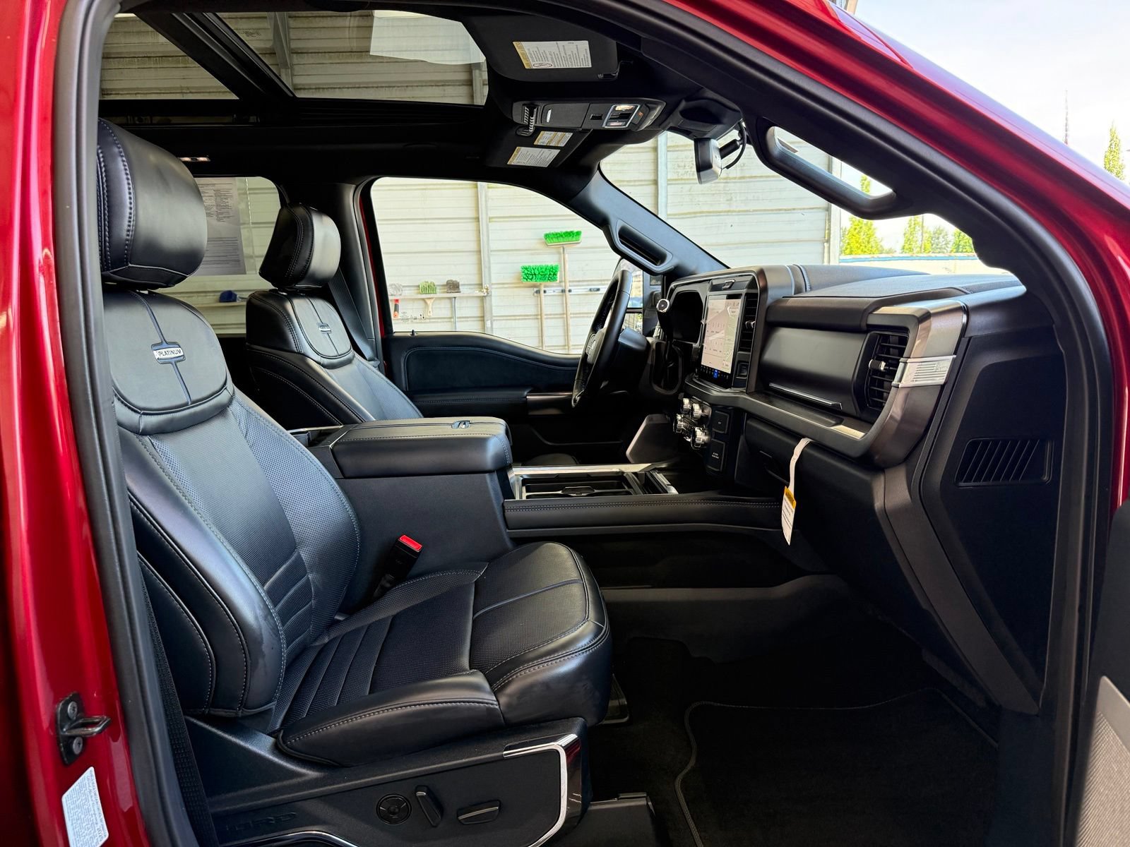 Used 2026 Ford F350 Platinum AWD/4WD image 10