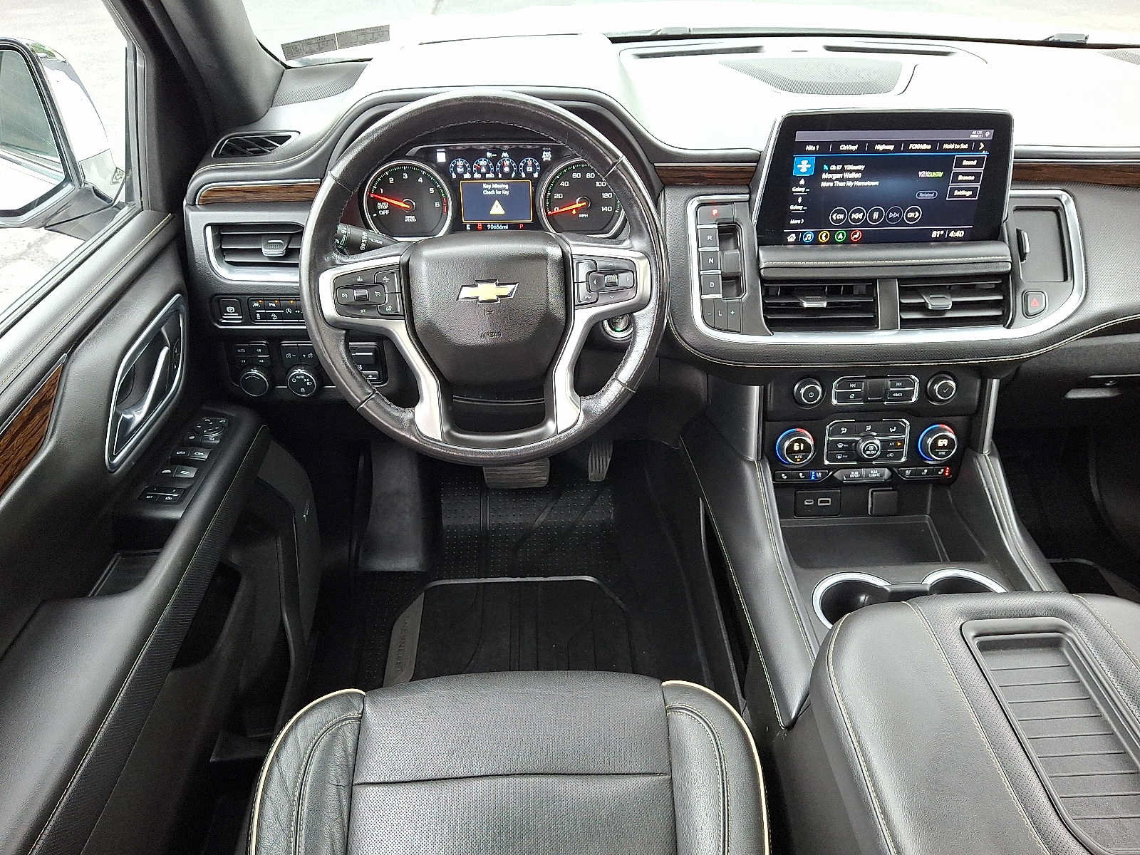 Used 2021 Chevrolet Tahoe Premier w/ Premium Package AWD/4WD image 11