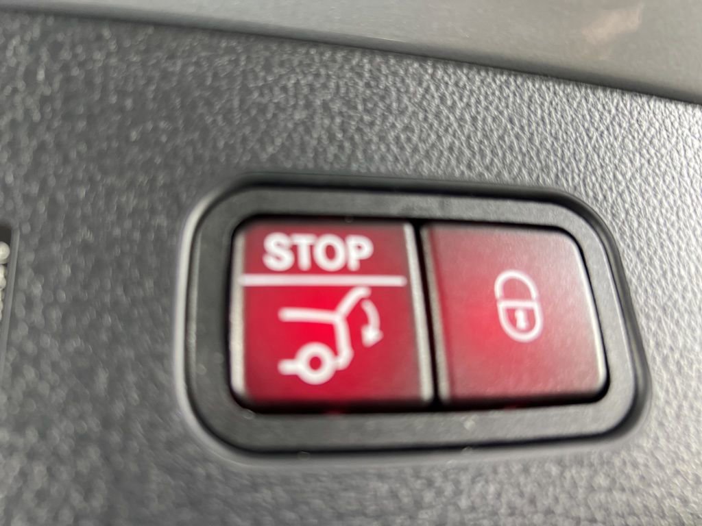 Certified 2026 Mercedes-Benz GLC 300 4MATIC image 13