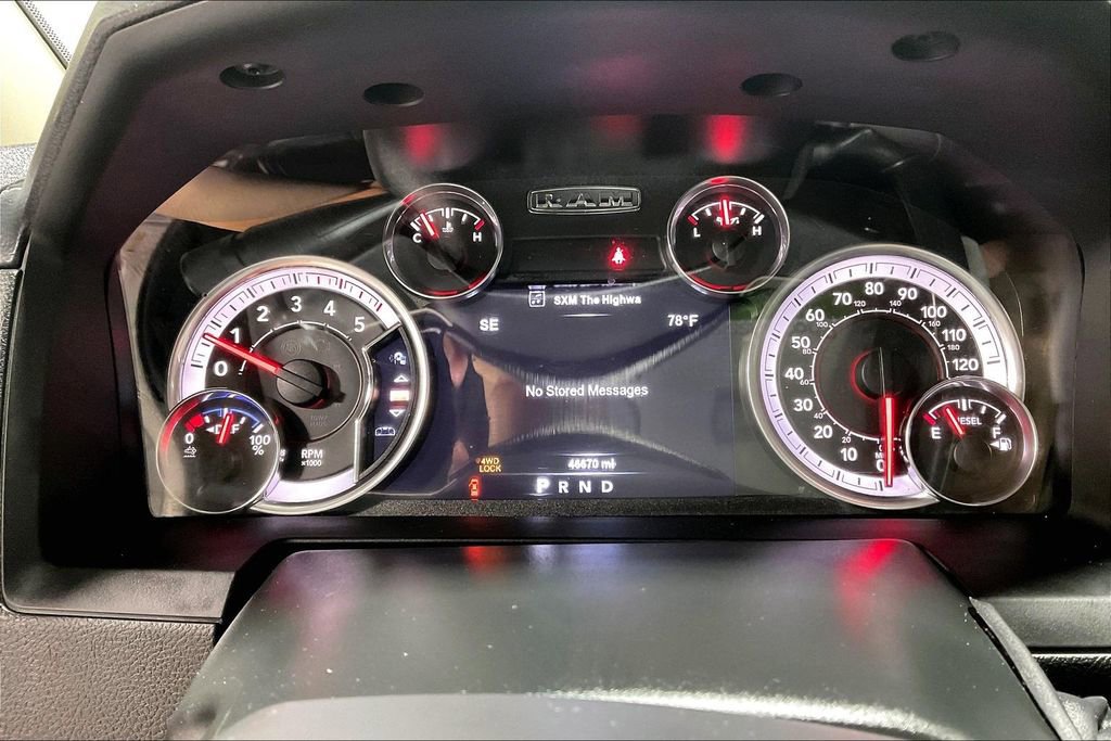 Used 2018 RAM 2500 Laramie w/ Sport Appearance Group AWD/4WD image 27