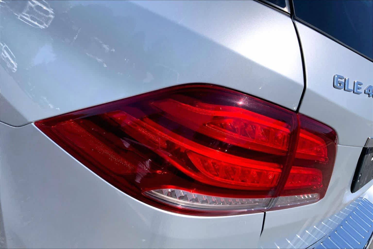 Used 2017 Mercedes-Benz GLE 400 4MATIC image 29