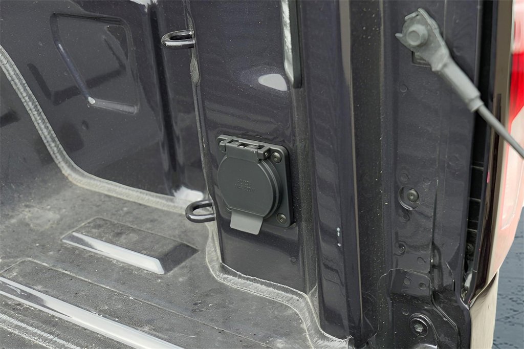 New 2025 GMC Sierra 1500 Elevation image 29