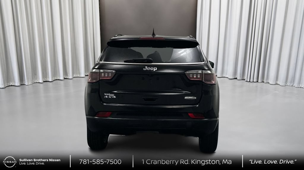 Used 2019 Jeep Compass Latitude w/ Cold Weather Group AWD/4WD image 6