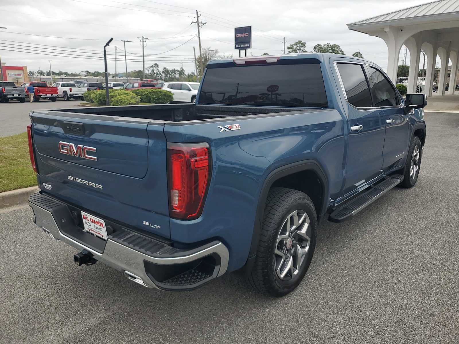 Used 2024 GMC Sierra 1500 SLT w/ X31 Off-Road Package AWD/4WD image 6