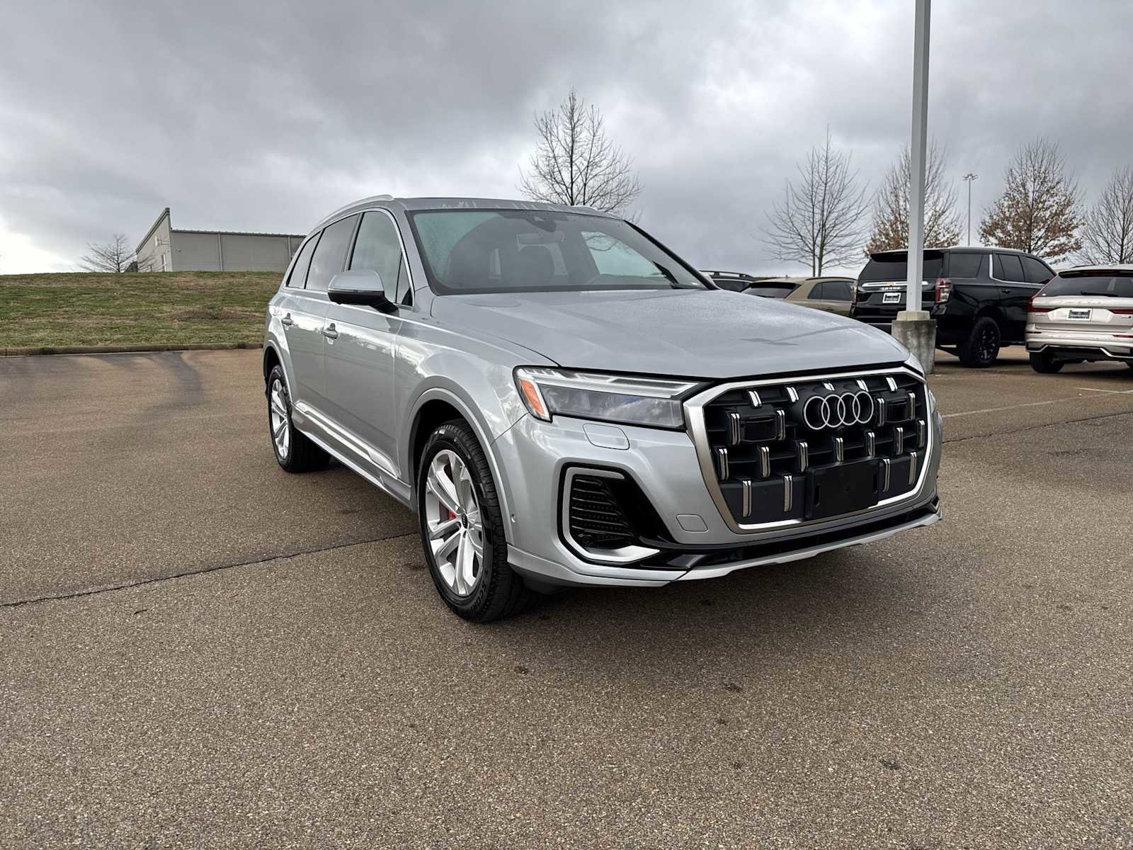 Used 2025 Audi Q7 3.0T Premium Plus AWD/4WD image 8