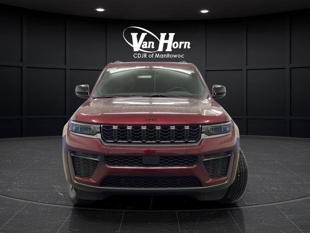 New 2026 Jeep Grand Cherokee Altitude image 12
