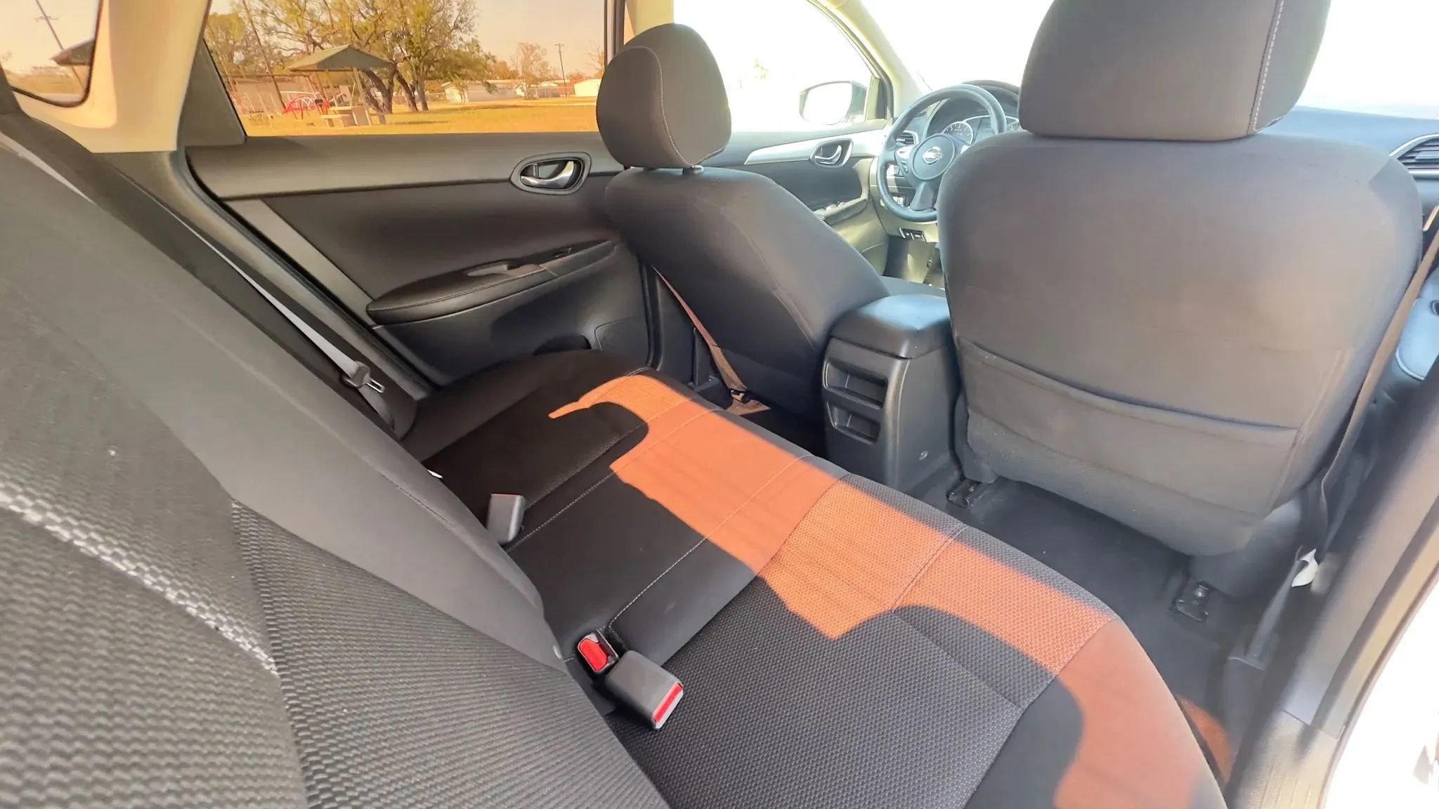 Used 2018 Nissan Sentra S image 28