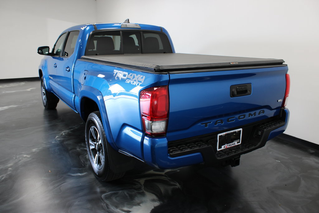 Used 2016 Toyota Tacoma SR5 AWD/4WD image 24