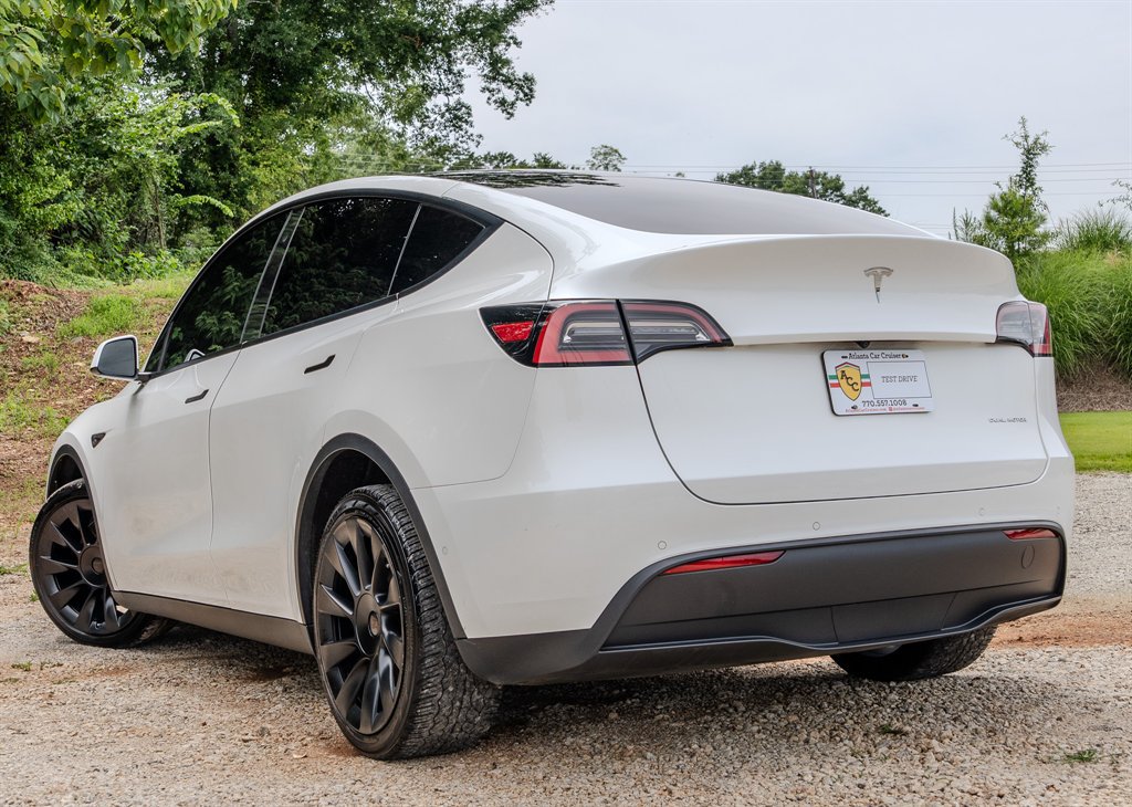 Used 2021 Tesla Model Y Long Range AWD/4WD image 3